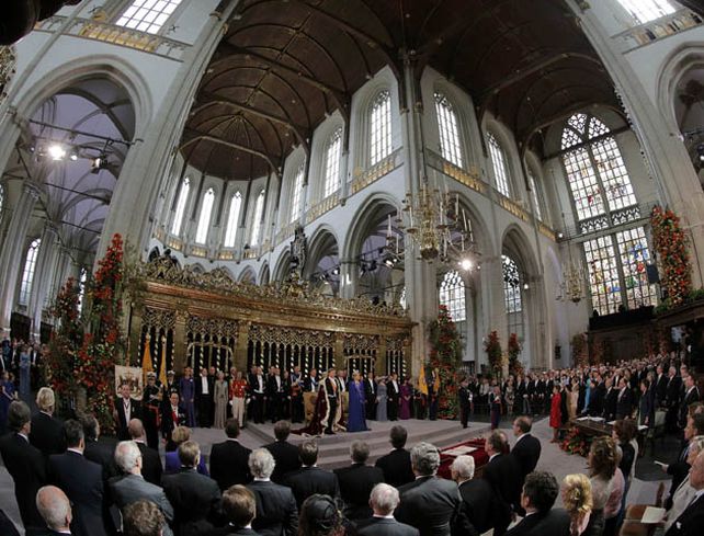 Guillermo y Máxima juraron como los nuevos reyes de Holanda