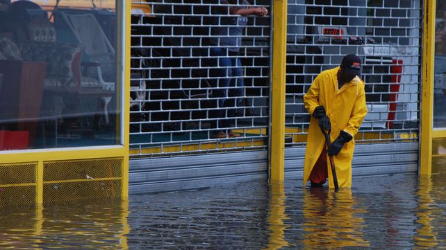 EE.UU: Millones de personas evacuadas por la llegada del huracán Matthew