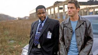 The Wire, la icónica serie creada por David Simon, desvinculado de HBO por la huelga de guionistas.