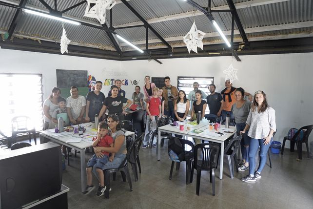 Terminar la secundaria después de los 17: Estudiar transforma, a cualquier edad