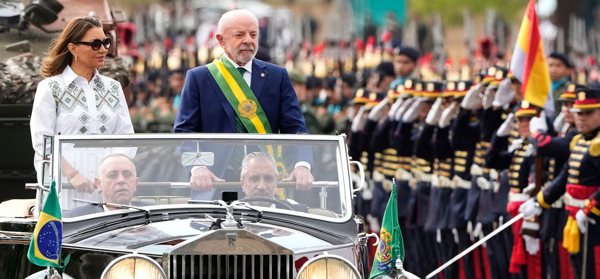El presidente brasileño Luiz Inácio Lula da Silva y la primera dama Rosangela da Silva asisten a las celebraciones del Día de la Independencia en Brasilia, Brasil, el lunes 7 de septiembre de 2026. (Foto AP/Eraldo Peres) El presidente brasileño Luiz Inácio Lula da Silva y la primera dama Rosangela da Silva asisten a las celebraciones del Día de la Independencia en Brasilia, Brasil, el lunes 7 de septiembre de 2026. (Foto AP/Eraldo Peres)