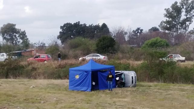 La mujer conducía un Ford cuando despistó por razones que se investigan.