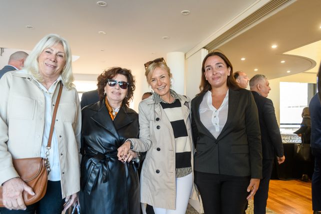 Cristina Carbonari, Silvia Aiello, Evangelina Núñez y Maria Fernanda Moreno