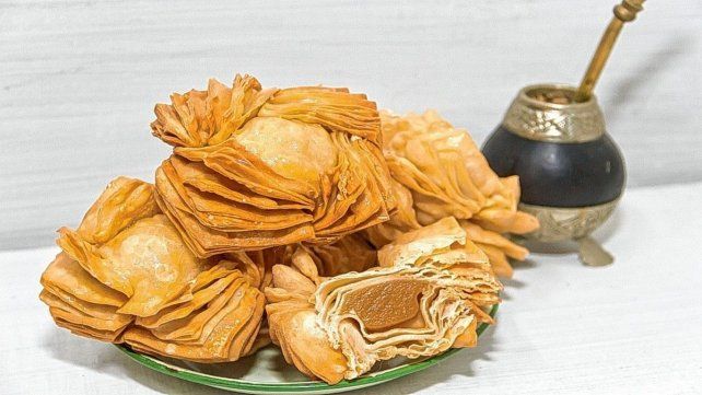 Para el 25 de mayo locro, empanadas y pastelitos