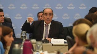 Guillermo Francos, titular del Ministerio del Interior, en el anterior debate de la ley ómnibus en el plenario de comisiones de Diputados.