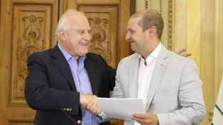 El gobernador Lifschitz planteó sus dudas sobre la política económica del gobierno de Macri