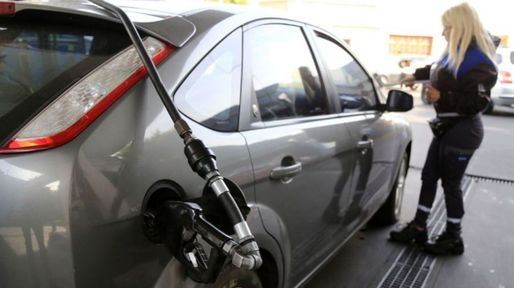 Los combustibles aumentaron entre 2 y 5 por ciento y la suba ya llegó a los surtidores rosarinos