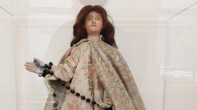 Virgen del rosario. Patrona de la ciudad y objeto de culto.