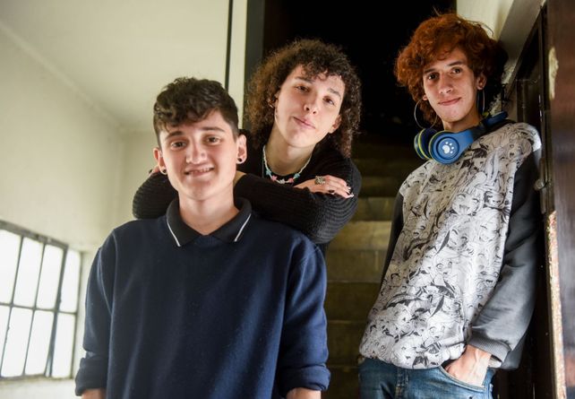Jóvenes trans que militan y reclaman porque se cumpla con la ley de género.&nbsp;