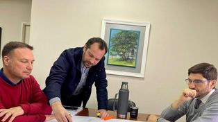 El intendente de la ciudad de Santo Tomé Miguel Weiss Ackerley recibió al gobernador de la provincia Maximiliano Pullaro, y al ministro de Obras Públicas de la Provincia, Lisandro Enrico
