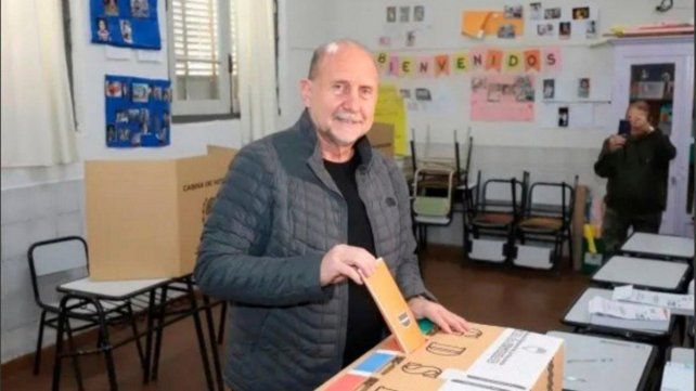 Votó Perotti: Entregamos una provincia mucho mejor que la que recibimos