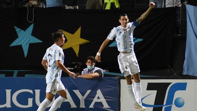 Di María celebra con Dybala