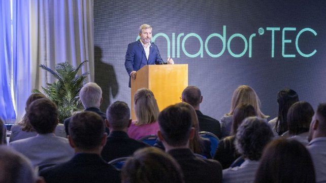 El gobernador Rogelio Frigerio anunció la creación del Parque Tecnológico MiradorTec.