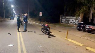 Un joven motociclista sufrió una fractura al chocar contra una camioneta en una avenida de Concordia. La colisión fue en la avenida Monseñor Ricardo Rösch.