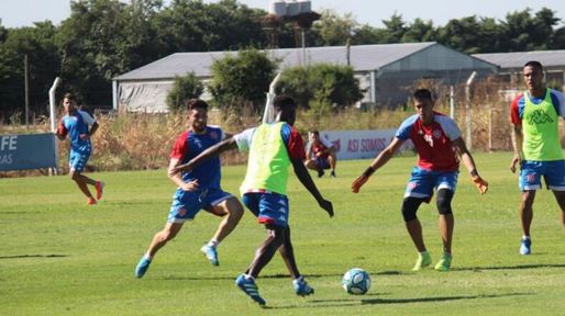 ¿Con qué plantel cuenta Unión para volver a entrenar?