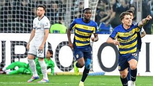 Al Inter se le escapó la victoria contra Parma y si Napoli derrota a Bologna quedará a un punto del equipo de Lautaro Martínez.