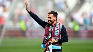 Carlos Tevez se pondría la pilcha canalla, para ser el técnico de Central.
