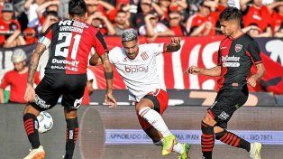 Newells y Estudiantes buscan acercarse al lote de punta en la Liga Profesional