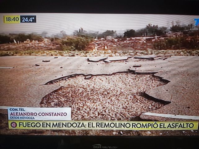 Un remolino de aire y fuego rompió la ruta 146 en Mendoza