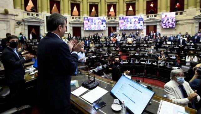 Aborto legal: la Cámara de Diputados le dio media sanción tras una sesión maratónica Aborto legal: la Cámara de Diputados le dio media sanción tras una sesión maratónica