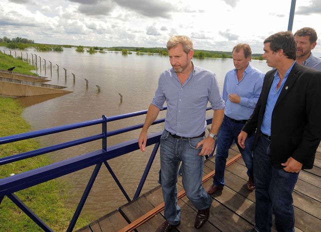 Frigerio recorre esta mañana la zona sur de Entre Ríos. Hoy también viajará hasta Chaco. La situación es muy crítica.