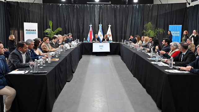 Rogelio Frigerio y Rosario Romero encabezaron una nueva reunión de gabinete