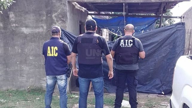 Operativo de secuestro de droga y detención de vendedores barriales