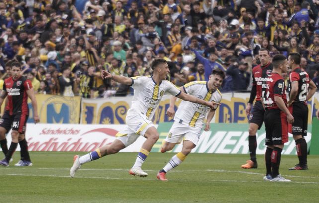El primer gran golpe de Veliz, gol en el clásico frente a Newell's para ganarlo 1-0 en Arroyito.