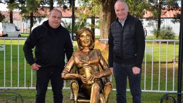 La conductora de la televisión