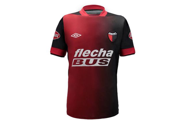 Se conoció el nuevo modelo de camiseta de Colón, temporada 2013/2014