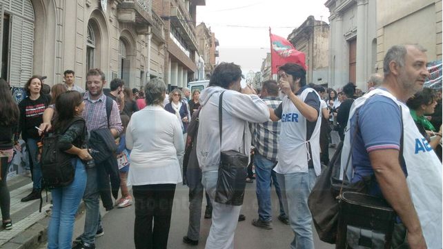 Causa Céparo: Organizaciones de DDHH se manifiestan frente al TOF de Paraná