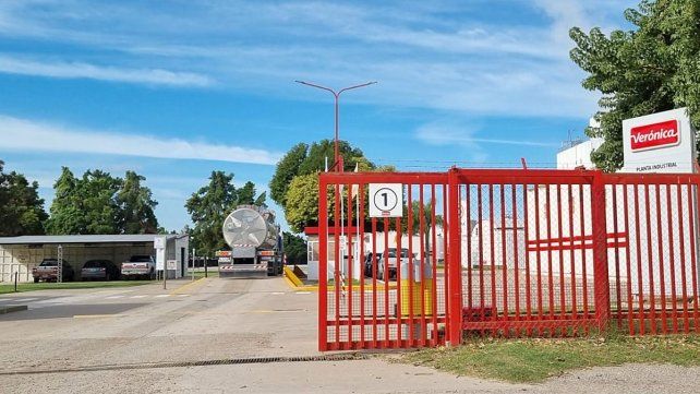 El gremio acusó a la empresa santafesina Lácteos Verónica de paralizar la producción