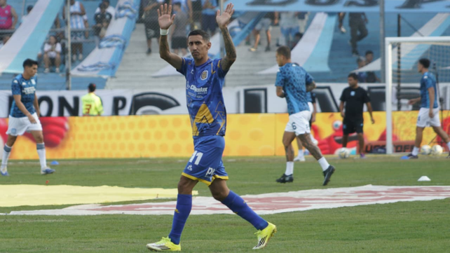 Ángel Di María fue aplaudido durante la entrada en calor en la previa al partido contra Racing.