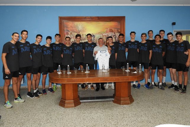 Noche de lujo para el vóley regional