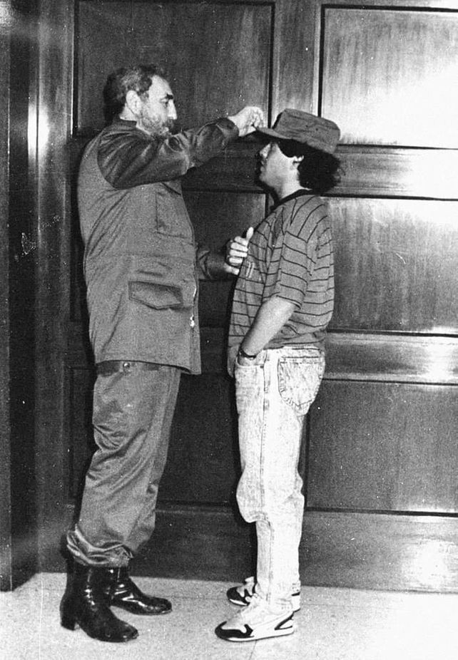 Maradona murió el mismo día que Fidel Castro