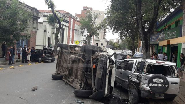 Cuádruple choque en Candioti Sur: uno de los vehículos trasladaba residuos patológicos