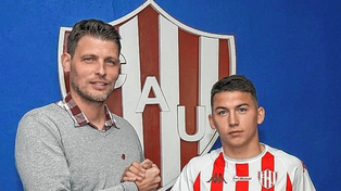 Mateo Del Blanco firmó su primer contrato con Unión