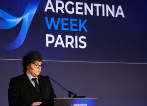 Milei cerró su gira por Francia y aseguró que Argentina avanza a paso firme hacia el futuro