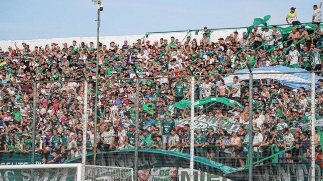Sarmiento recibe a River el domingo.