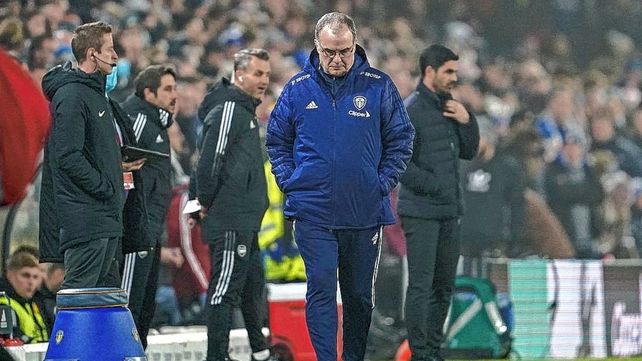 Leeds agudizó su crisis al ser goleado por Arsenal