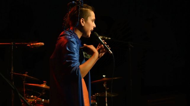 Emilia Cersofio presenta su primer disco, Un Viaje, en La Vieja Usina