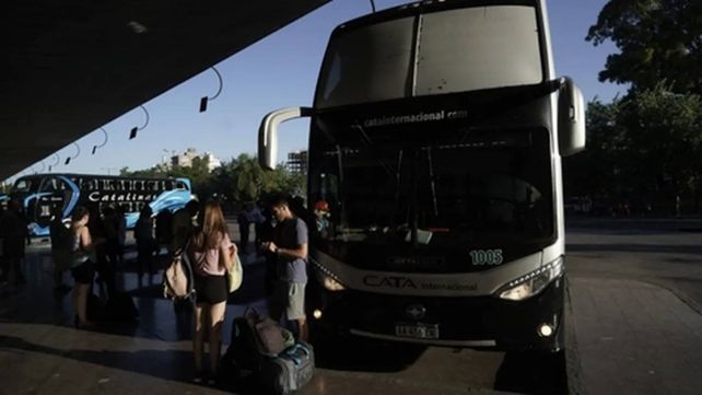 El transporte de corta y media distancia en Santa Fe con números en rojo por la falta de pago desde Nación