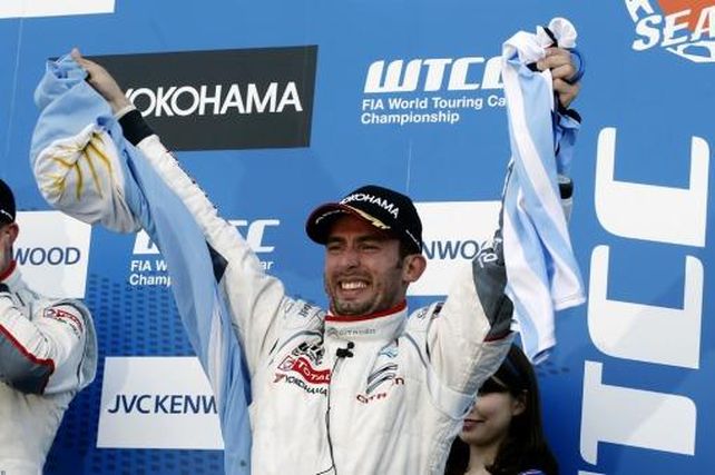 Pechito López se corona por tercera vez consecutiva campeón de Turismo