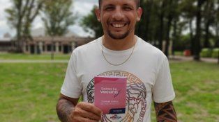 Central: Emiliano Vecchio se vacunó contra el coronavirus para poder jugar