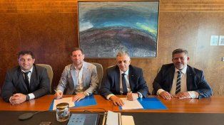 YPF y Essential Energy firmaron un acuerdo para evaluar la instalación de una biorrefinería en Santa Fe.