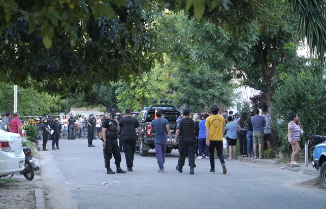 El doble crimen conmocionó a los vecinos de Teniente Agnetta y Ghandi.