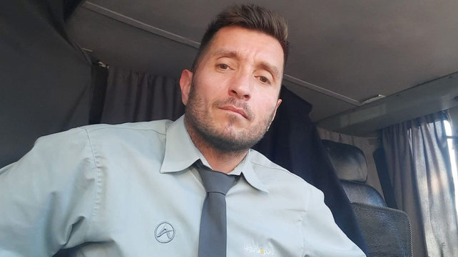 Mariano Acosta era el chofer del micro que chocó en la autopista Rosario-Santa Fe.