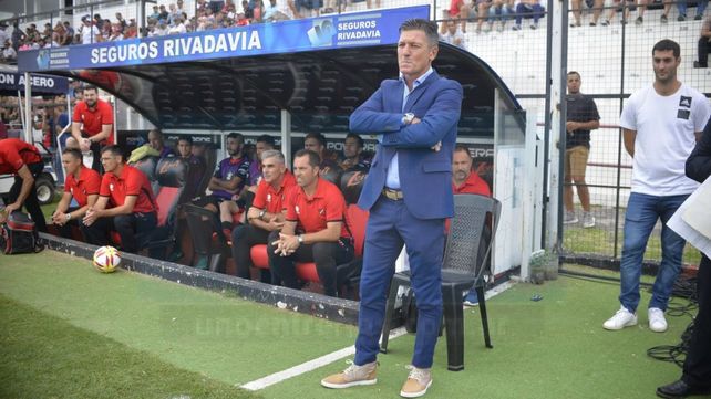 Patronato ganó 2 a 0 y acaricia la permanencia