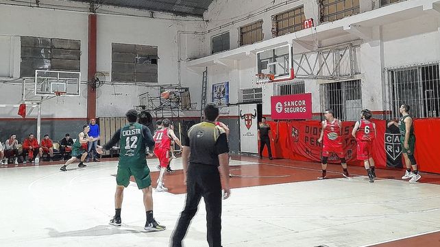 Ciclista eliminó a Rivadavia A y jugará la final del Dos Orillas ante Almagro o Paracao.