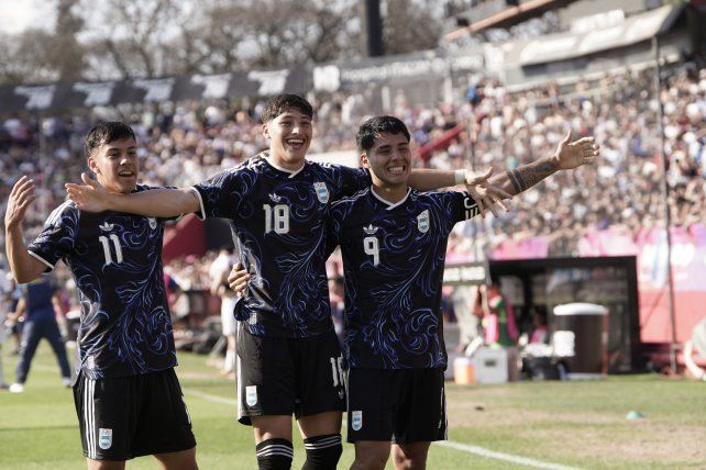 Argentina jugará ante Perú por un lugar en la final de fútbol de los Juegos Suramericanos.